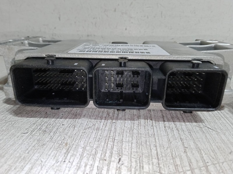 Recambio de centralita motor uce para peugeot 307 cc (3b) 2.0 16v referencia OEM IAM 9660774680  