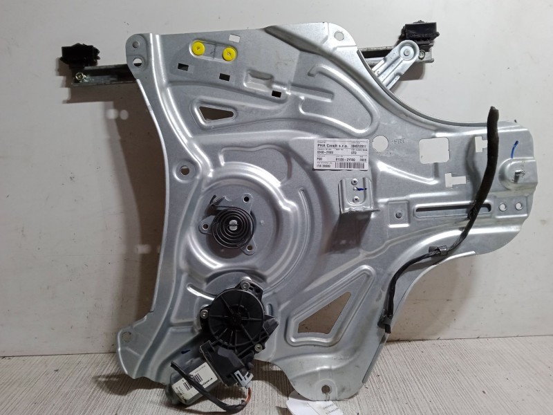 Recambio de elevalunas electrico delantero derecho para hyundai ix35 (lm, el, elh) 1.7 crdi referencia OEM IAM 824802Y000  