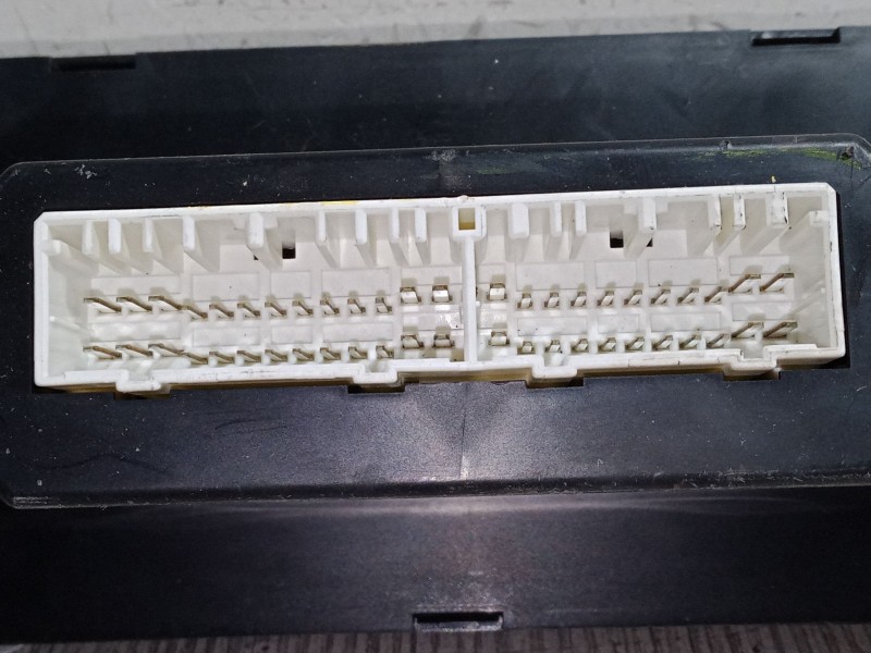 Recambio de mando climatizador para kia sorento i (jc) 2.5 crdi referencia OEM IAM 972503E261  