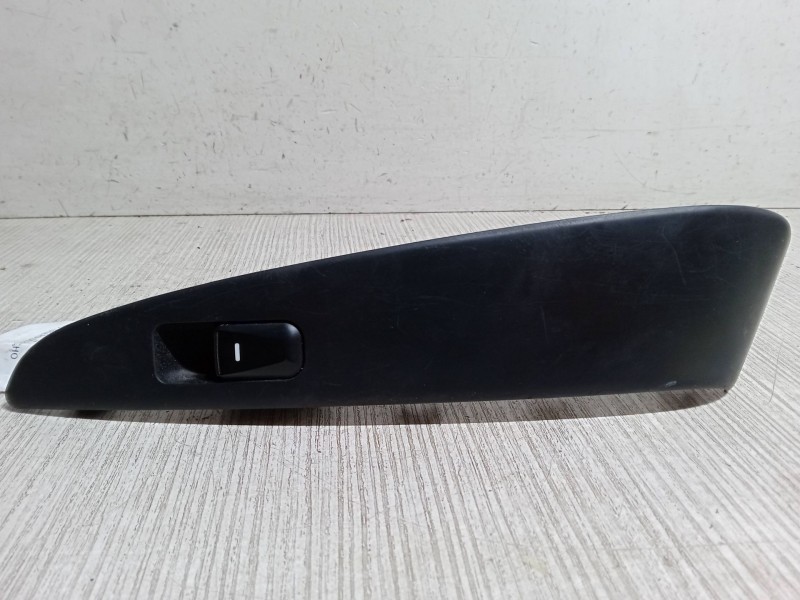 Recambio de mando elevalunas trasero derecho para hyundai ix35 (lm, el, elh) 1.7 crdi referencia OEM IAM   