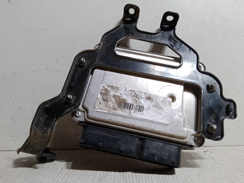 Recambio de centralita motor uce para hyundai ix35 (lm, el, elh) 1.7 crdi referencia OEM IAM 391202A000  0281017696