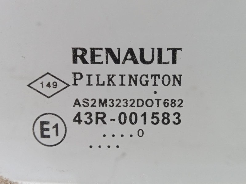Recambio de luna puerta delantera derecha para renault twingo ii (cn0_) 1.2 16v (cn04, cn0a, cn0b) referencia OEM IAM   