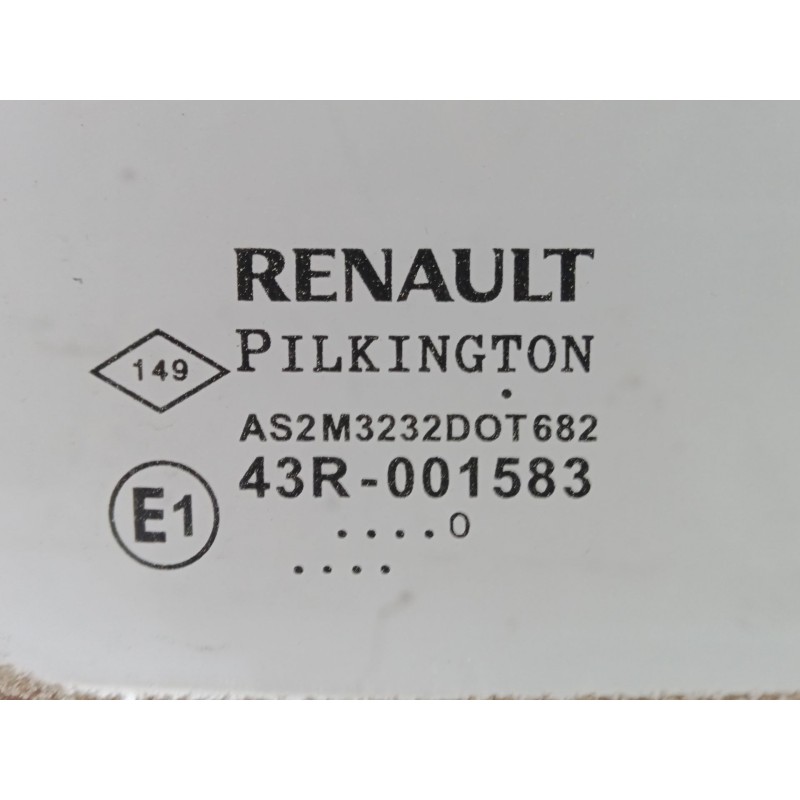 Recambio de luna puerta delantera derecha para renault twingo ii (cn0_) 1.2 16v (cn04, cn0a, cn0b) referencia OEM IAM   