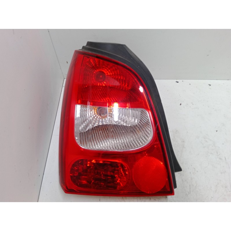 Recambio de piloto trasero izquierdo para renault twingo ii (cn0_) 1.2 16v (cn04, cn0a, cn0b) referencia OEM IAM   