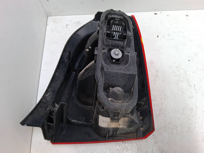 Recambio de piloto trasero izquierdo para renault twingo ii (cn0_) 1.2 16v (cn04, cn0a, cn0b) referencia OEM IAM   