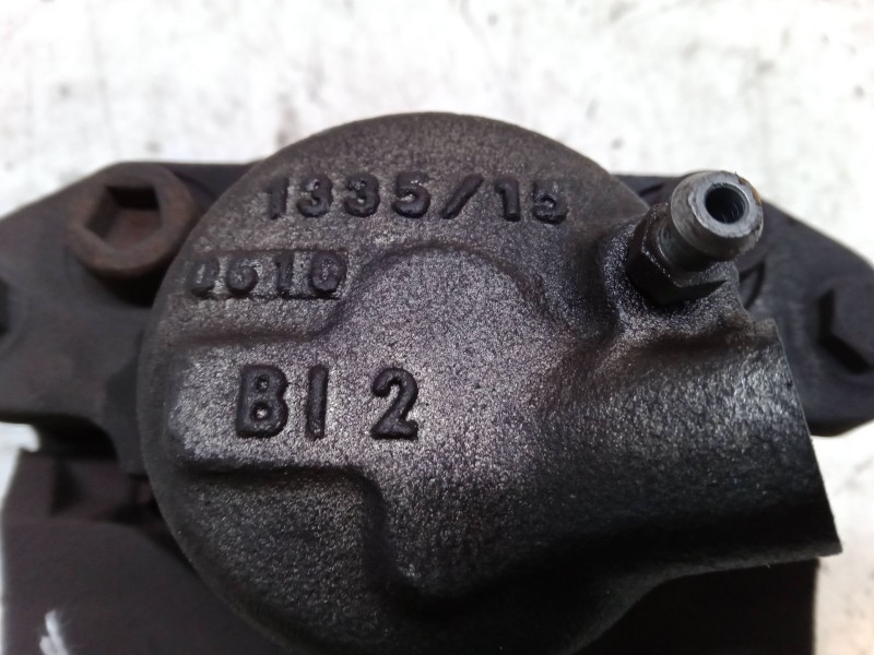 Recambio de pinza freno delantera derecha para renault twingo ii (cn0_) 1.2 16v (cn04, cn0a, cn0b) referencia OEM IAM   