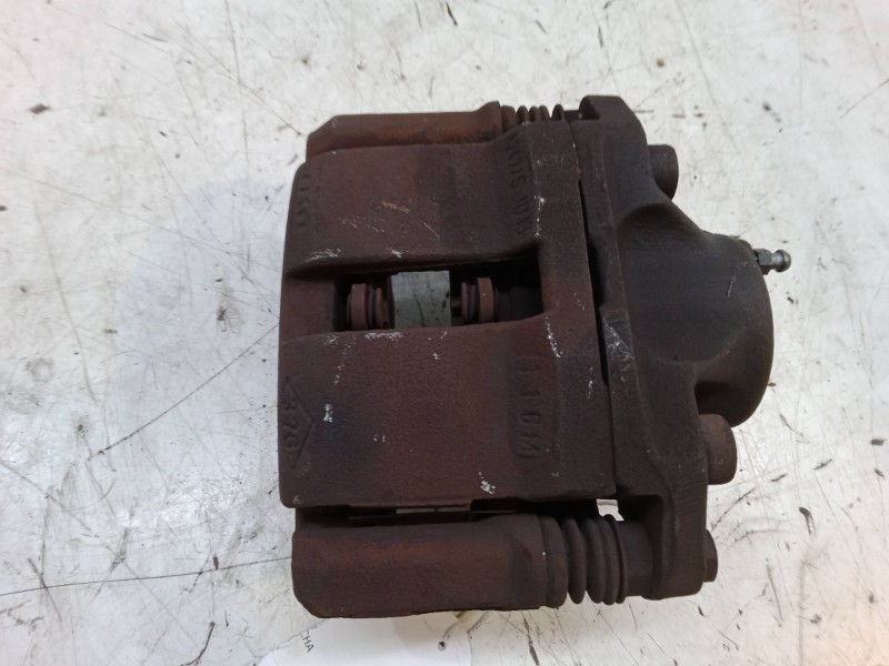 Recambio de pinza freno delantera derecha para renault twingo ii (cn0_) 1.2 16v (cn04, cn0a, cn0b) referencia OEM IAM   