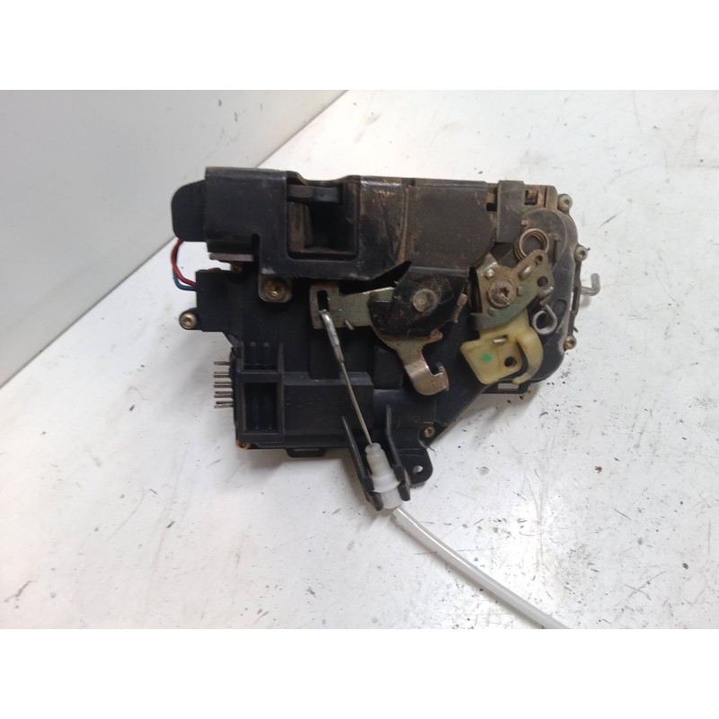 Recambio de cerradura puerta delantera izquierda para audi a6 c5 avant (4b5, 4b6) 2.5 tdi referencia OEM IAM   
