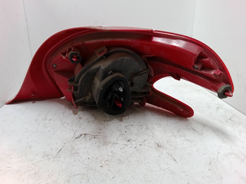 Recambio de piloto trasero izquierdo para peugeot 208 i (ca_, cc_) 1.2 vti 82 referencia OEM IAM   