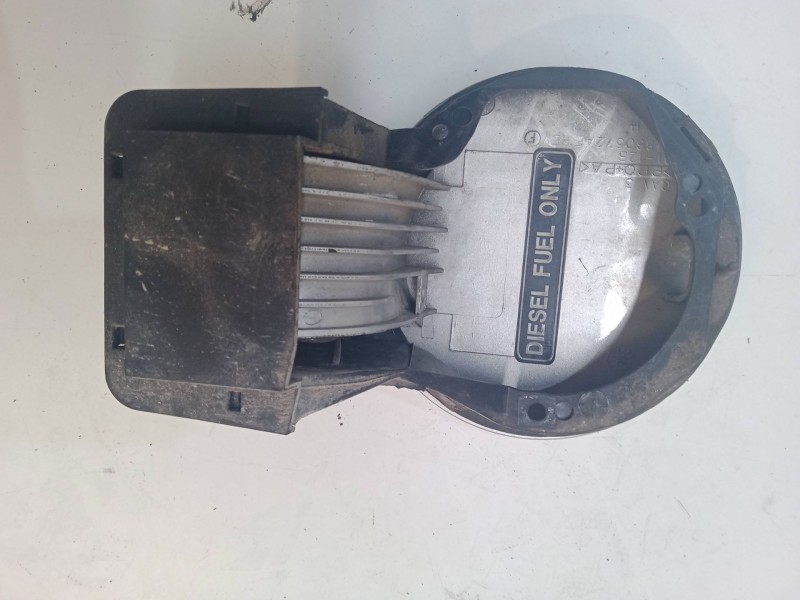 Recambio de tapa exterior combustible para chrysler voyager iv (rg, rs) 2.8 crd referencia OEM IAM   