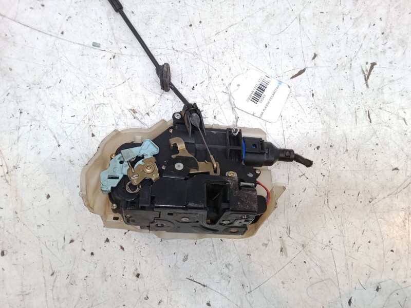 Recambio de cerradura puerta delantera izquierda para volkswagen touran (1t1, 1t2) 2.0 tdi 16v referencia OEM IAM    Recambio de cerradura puerta delantera izquierda para volkswagen touran (1t1, 1t2) 2.0 tdi 16v referencia OEM IAM