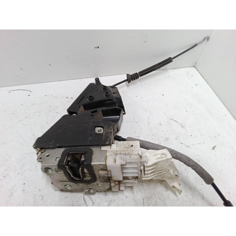 Recambio de cerradura puerta delantera derecha para mercedes-benz clase a (w169) a 200 cdi (169.308, 169.008) referencia OEM IAM