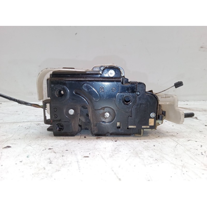 Recambio de cerradura puerta delantera izquierda para volkswagen transporter t5 furgoneta (7ha, 7hh, 7ea, 7eh) 2.0 referencia OE