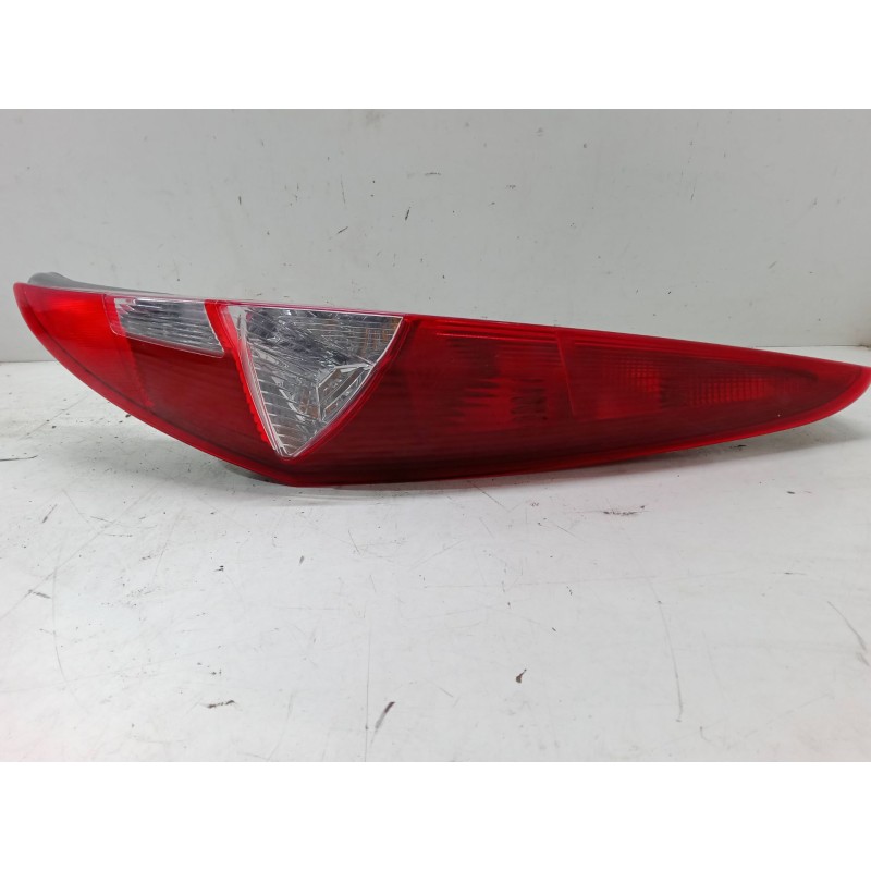 Recambio de piloto trasero derecho para fiat punto (188_) 1.2 60 (188.030, .050, .130, .150, .230, .250) referencia OEM IAM   