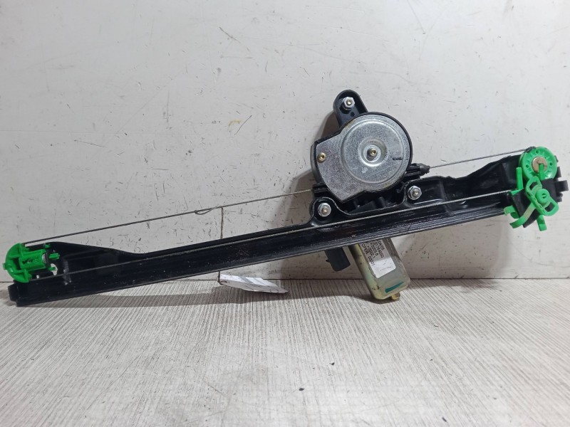 Recambio de elevalunas electrico delantero izquierdo para fiat punto (188_) 1.2 60 (188.030, .050, .130, .150, .230, .250) refer