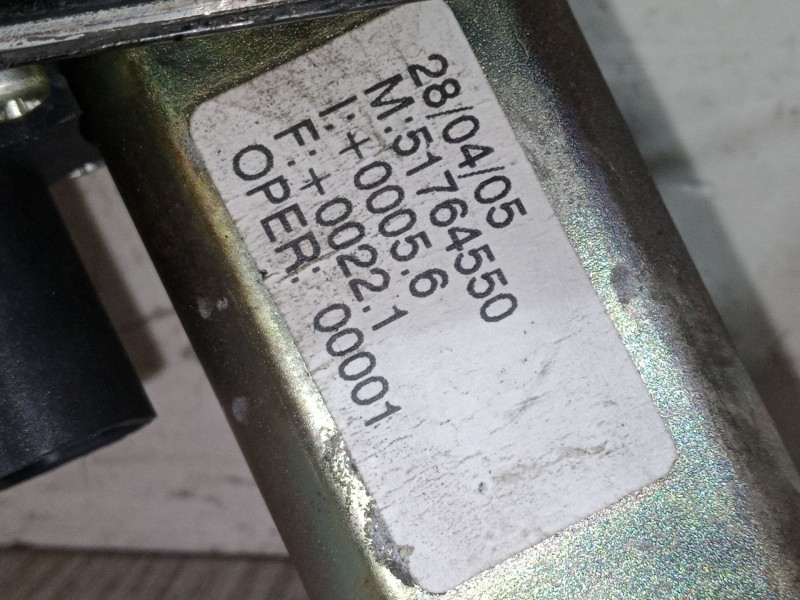 Recambio de elevalunas electrico delantero izquierdo para fiat punto (188_) 1.2 60 (188.030, .050, .130, .150, .230, .250) refer