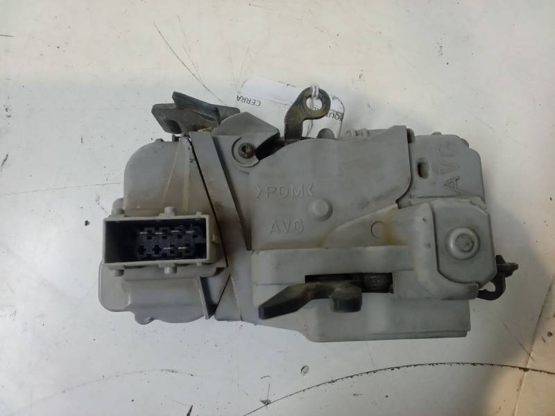 CERRADURA PUERTA DELANTERA IZQUIERDA 