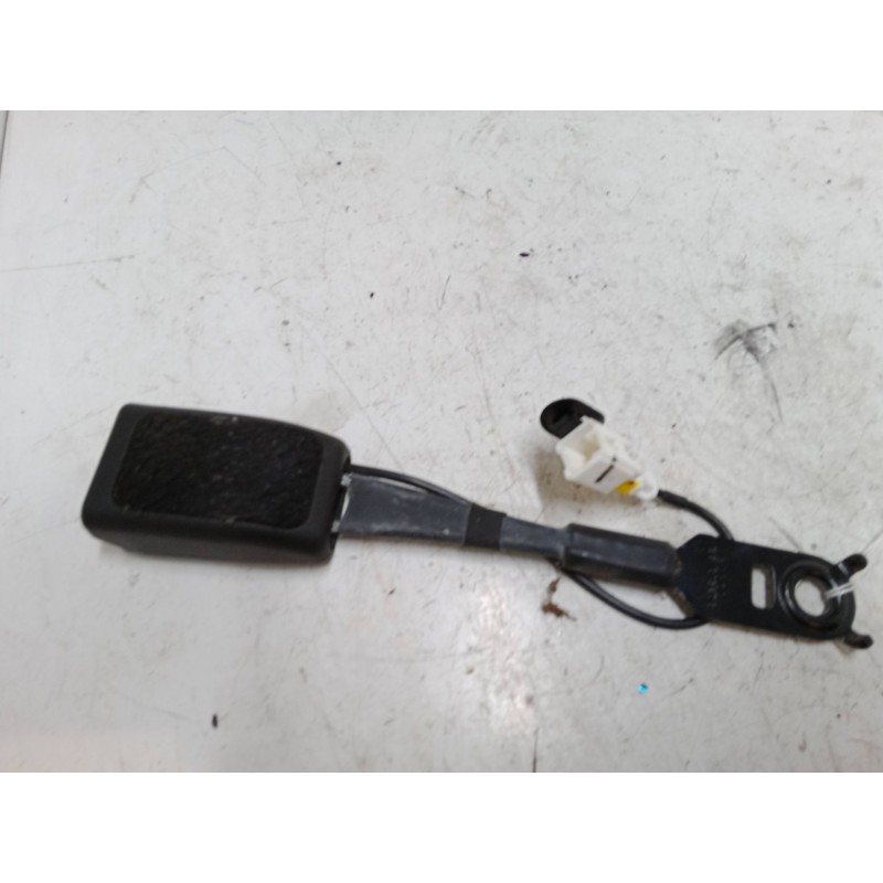 Recambio de anclaje cinturon delantero izquierdo para citroën c4 ii (nc_) 1.2 thp 110 referencia OEM IAM   