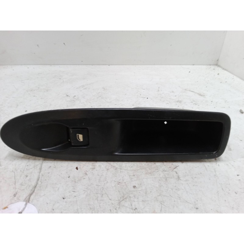 Recambio de mando elevalunas trasero izquierdo para citroën c4 ii (nc_) 1.2 thp 110 referencia OEM IAM   