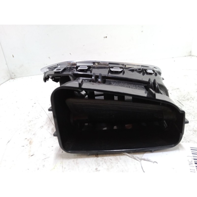 Recambio de aireador central izquierdo para citroën c4 ii (nc_) 1.2 thp 110 referencia OEM IAM   