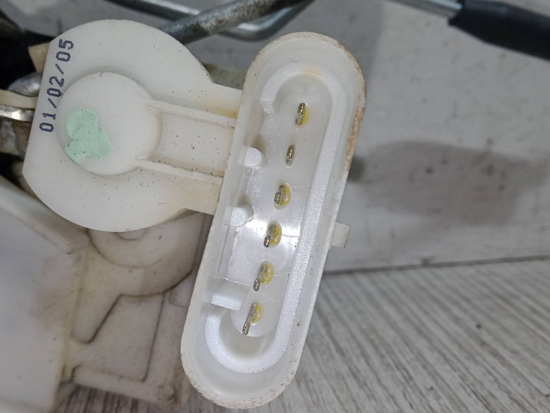 Recambio de cerradura puerta delantera derecha para fiat punto (188_) 1.2 60 (188.030, .050, .130, .150, .230, .250) referencia 