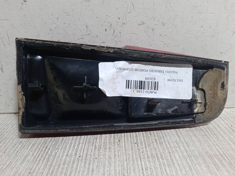 Recambio de piloto trasero porton izquierdo para fiat punto (188_) 1.2 60 (188.030, .050, .130, .150, .230, .250) referencia OEM