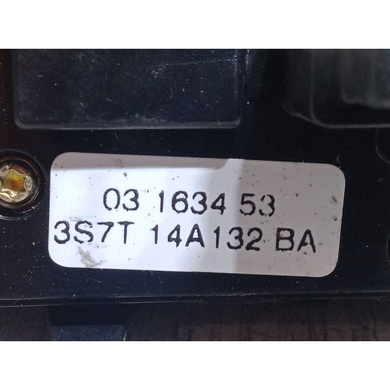 Recambio de mando elevalunas delantero izquierdo para ford mondeo iii sedán (b4y) 2.0 tdci referencia OEM IAM 03163453   Recambio de mando elevalunas delantero izquierdo para ford mondeo iii sedán (b4y) 2.0 tdci referencia OEM IAM 03163453