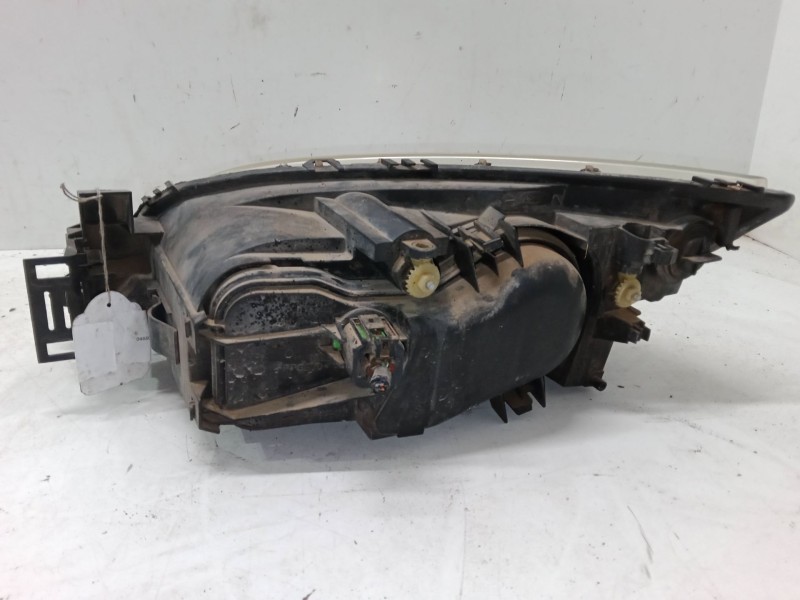 Recambio de faro derecho para ford mondeo iii sedán (b4y) 2.0 tdci referencia OEM IAM   