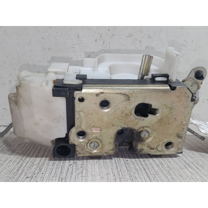 Recambio de cerradura puerta delantera izquierda para fiat punto (188_) 1.2 60 (188.030, .050, .130, .150, .230, .250) referenci