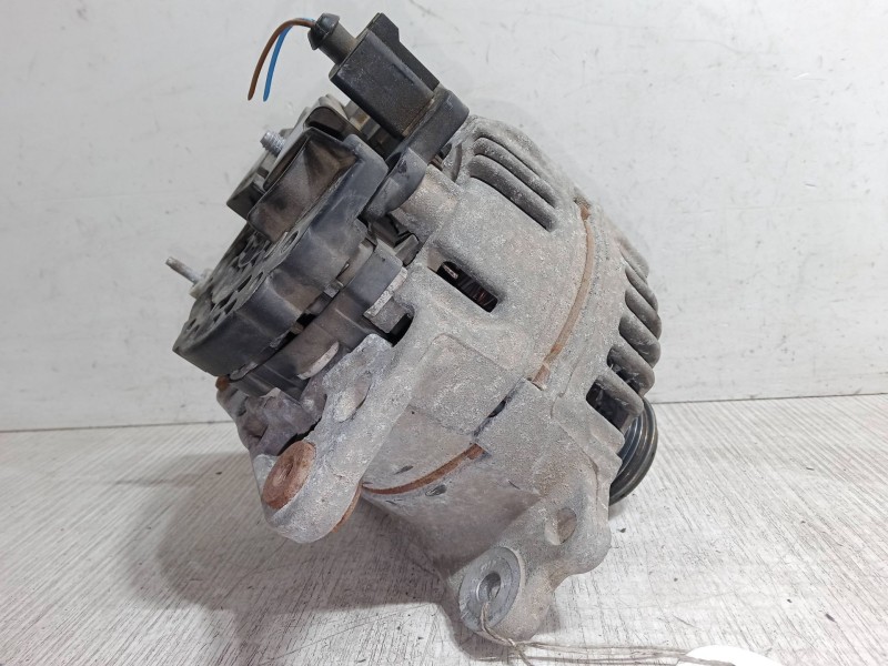 Recambio de alternador para seat ibiza iii (6l1) 1.4 tdi referencia OEM IAM 045903023  