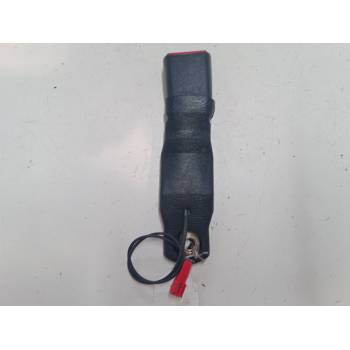 ANCLAJE CINTURON DELANTERO DERECHO 
