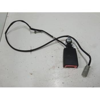 ANCLAJE CINTURON DELANTERO IZQUIERDO 