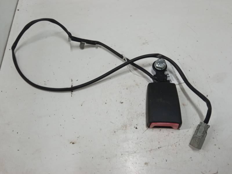 ANCLAJE CINTURON DELANTERO IZQUIERDO 