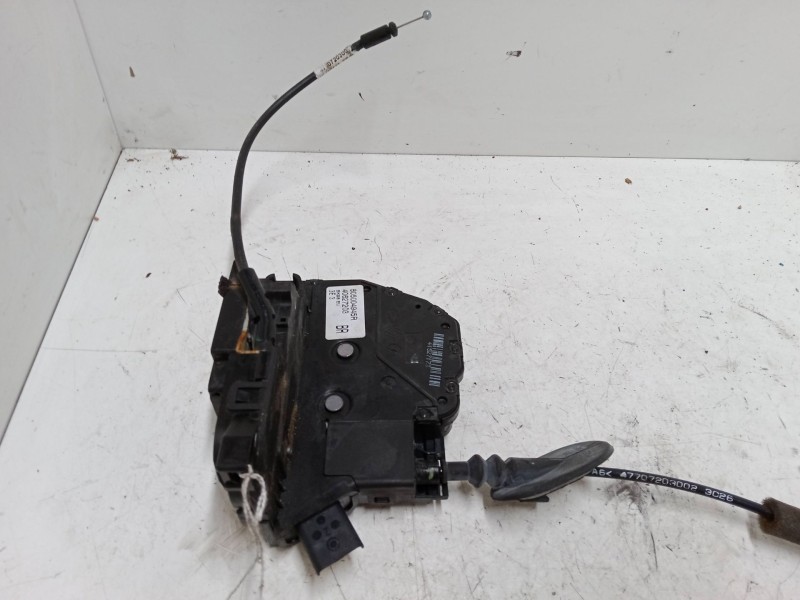 Recambio de cerradura puerta delantera derecha para renault clio iv (bh_) 0.9 tce 90 referencia OEM IAM 805004945R  