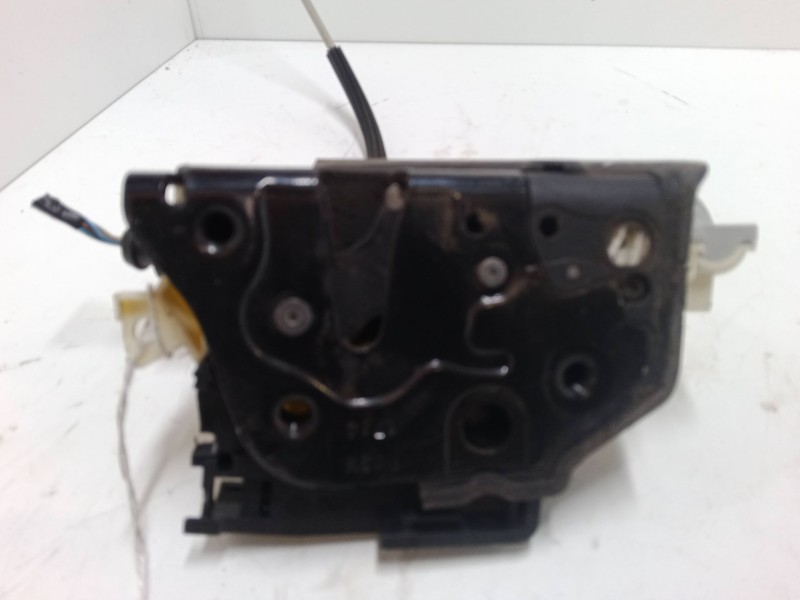 Recambio de cerradura puerta trasera derecha para seat ibiza iv (6j5, 6p1) 1.2 referencia OEM IAM 3C4839016A  