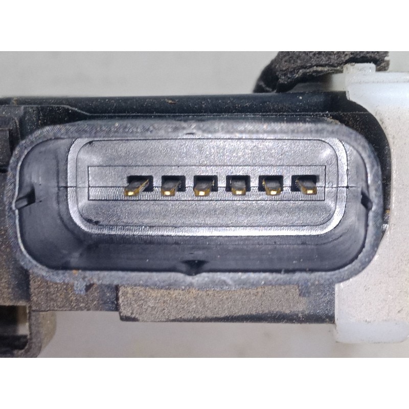 Recambio de cerradura puerta trasera izquierda para hyundai ix35 (lm, el, elh) 1.7 crdi referencia OEM IAM 81410-2Y010  