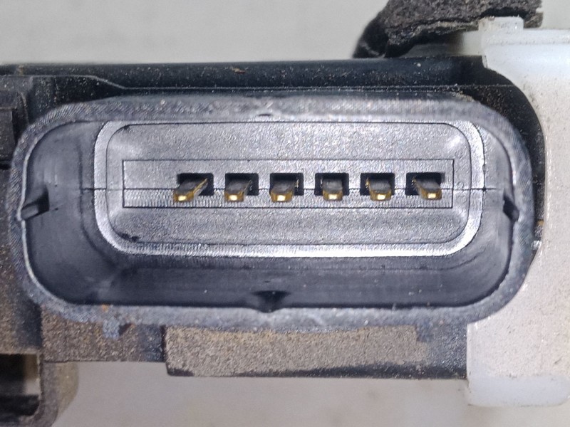 Recambio de cerradura puerta trasera izquierda para hyundai ix35 (lm, el, elh) 1.7 crdi referencia OEM IAM 81410-2Y010  