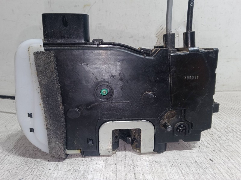 Recambio de cerradura puerta trasera izquierda para hyundai ix35 (lm, el, elh) 1.7 crdi referencia OEM IAM 81410-2Y010  