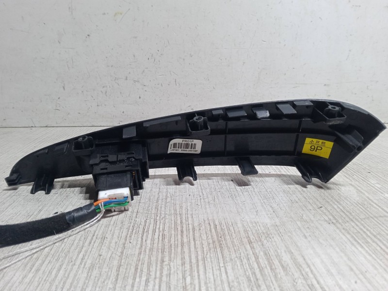 Recambio de mando elevalunas trasero izquierdo para hyundai ix35 (lm, el, elh) 1.7 crdi referencia OEM IAM   