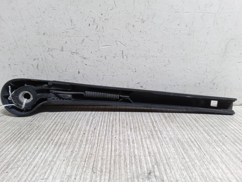 Recambio de brazo limpia trasero para volkswagen polo vi (aw1, bz1, ae1) 1.0 tsi referencia OEM IAM   