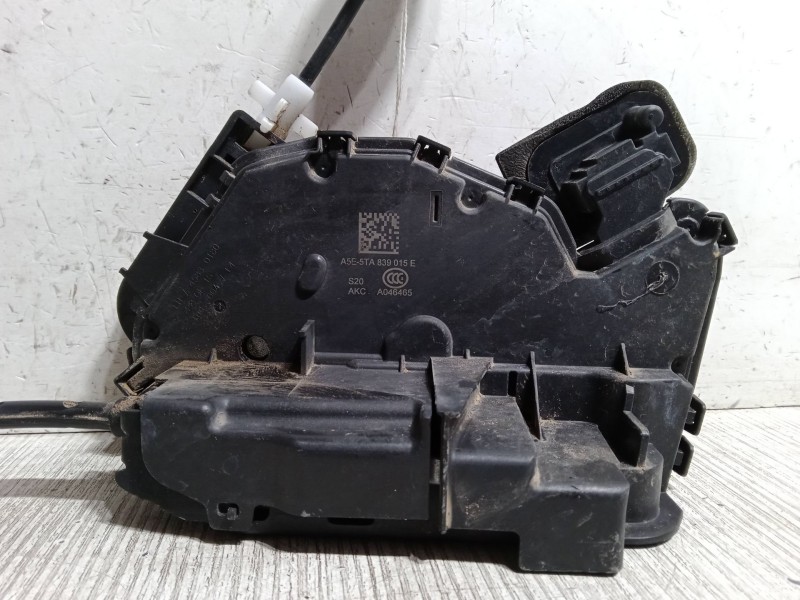 Recambio de cerradura puerta trasera izquierda para volkswagen polo vi (aw1, bz1, ae1) 1.0 tsi referencia OEM IAM 5TA839015E  