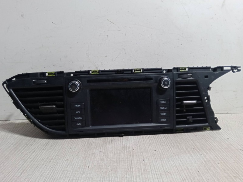 Recambio de pantalla para seat leon st (5f8) 2.0 tdi referencia OEM IAM   