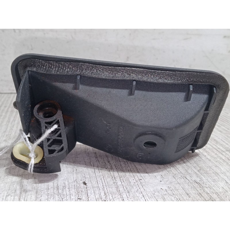 Recambio de maneta interior puerta delantera derecha para renault clio i (b/c57_, 5/357_) 1.4 referencia OEM IAM   