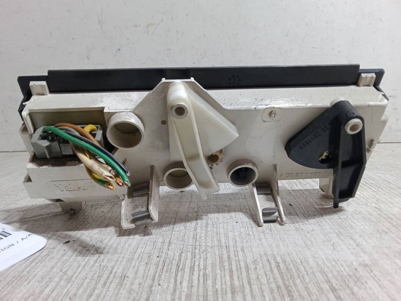 Recambio de mando calefaccion / a/a para renault clio i (b/c57_, 5/357_) 1.4 referencia OEM IAM    Recambio de mando calefaccion / a/a para renault clio i (b/c57_, 5/357_) 1.4 referencia OEM IAM