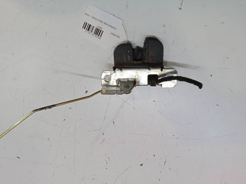 CERRADURA MALETERO / PORTON 