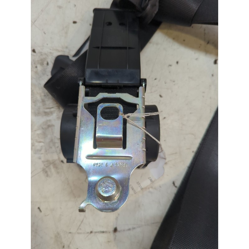 Recambio de cinturon seguridad delantero derecho para opel zafira b furgoneta/monovolumen (a05) 1.9 cdti van (m75) referencia OE