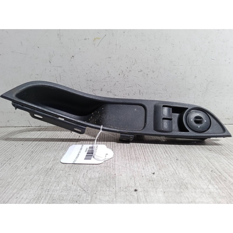 Recambio de mando elevalunas delantero izquierdo para ford focus iii turnier 1.6 tdci referencia OEM IAM AM5T14A132  