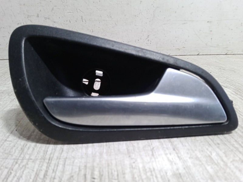 Recambio de maneta interior puerta delantera derecha para ford focus iii turnier 1.6 tdci referencia OEM IAM   