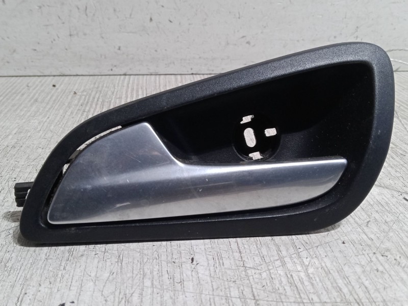 Recambio de maneta interior puerta delantera izquierda para ford focus iii turnier 1.6 tdci referencia OEM IAM   