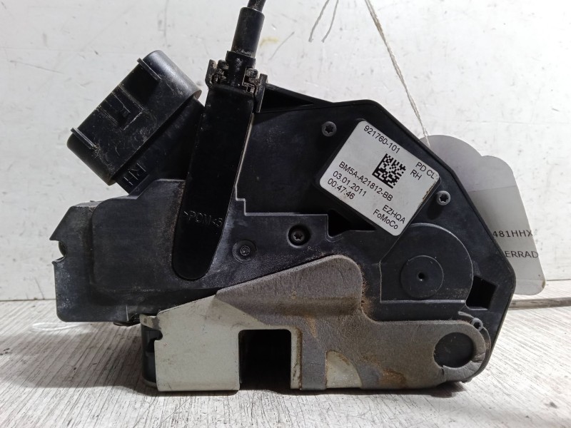 Recambio de cerradura puerta delantera derecha para ford focus iii turnier 1.6 tdci referencia OEM IAM BM5AA21812BB  
